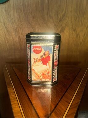 VNTG Coca Cola Tin